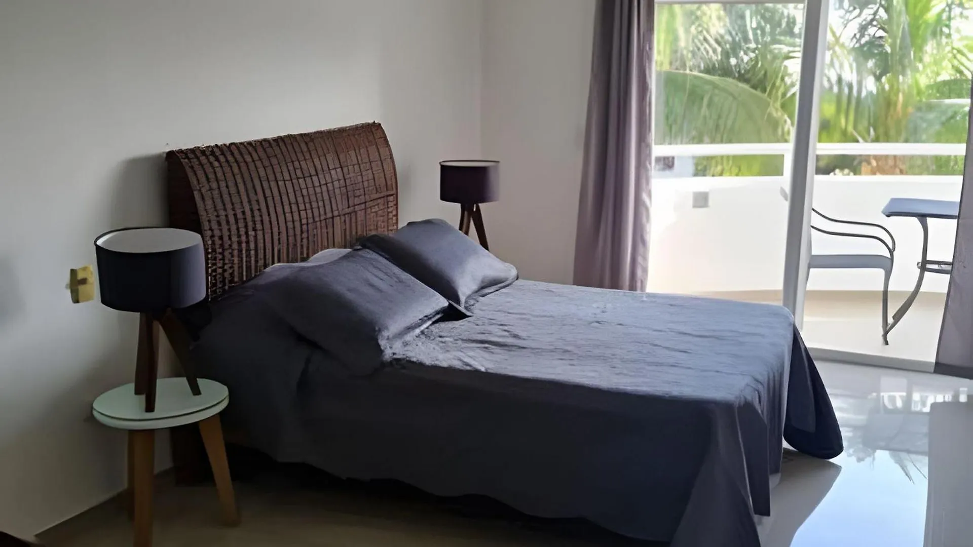 Minimalist Studio With Pool And Free Motor Scooter Cozumel Mexiko