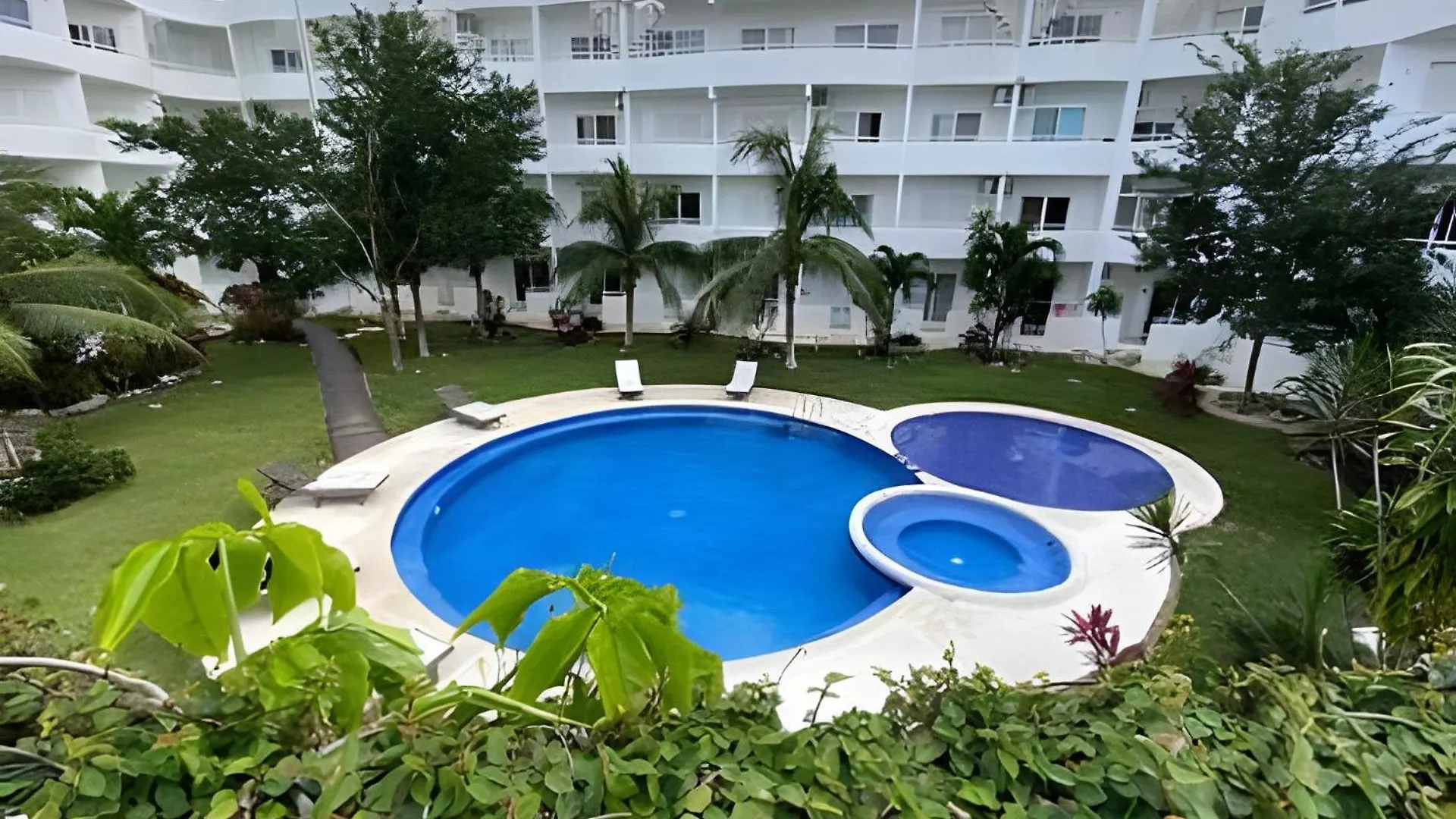 Minimalist Studio With Pool And Free Motor Scooter Cozumel 0*,  Mexico